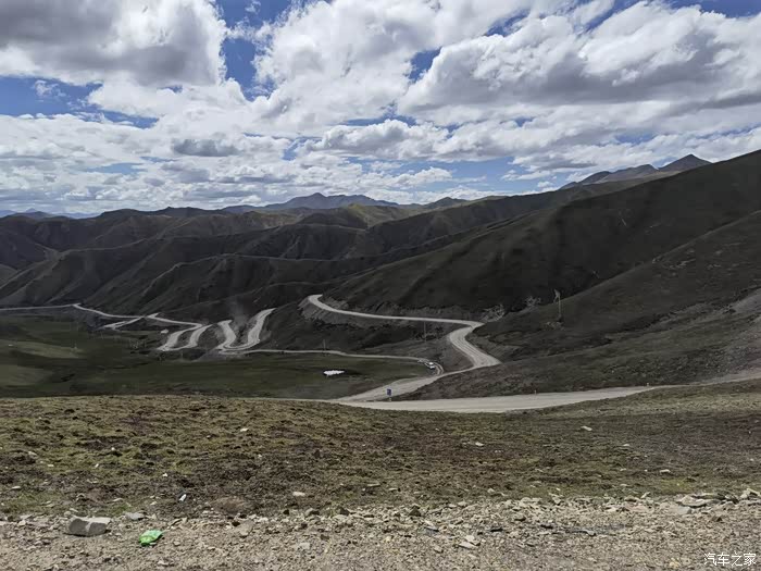 坦克手端午小穿越西宁门源途径茶默公路盘大在修公路