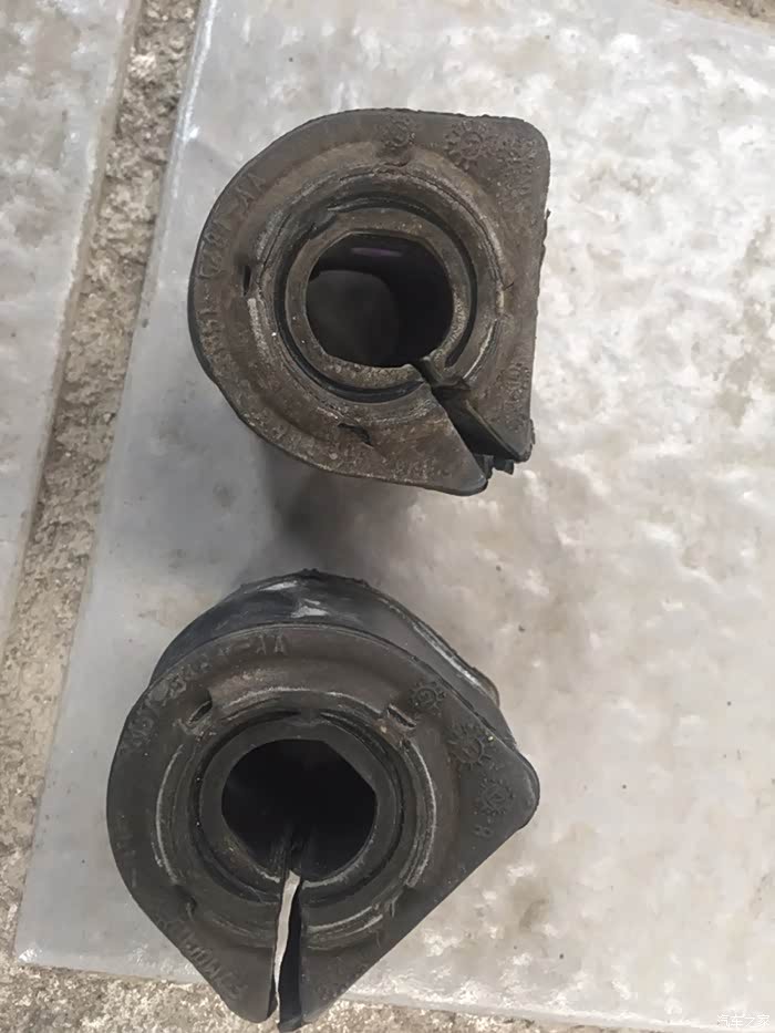 经典福克斯平衡杆胶套异响