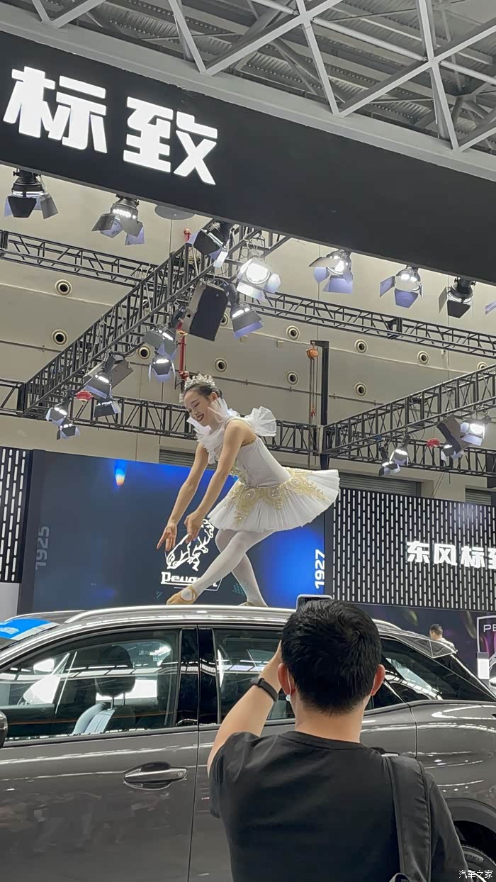 车展全新4008 5008 车顶芭蕾