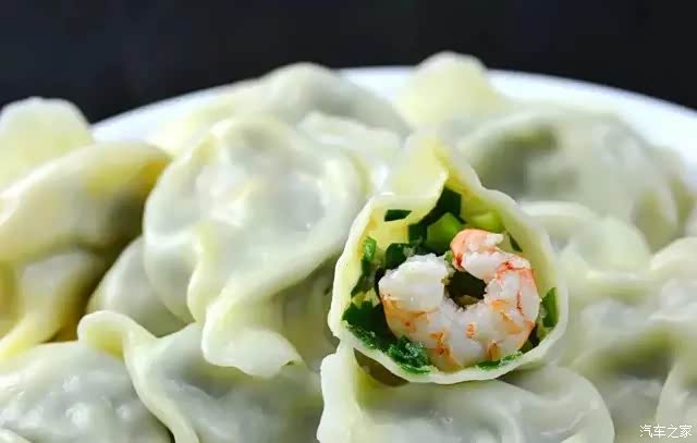 饺子无疑在北方人饮食方面,扮演着非常重要的角色.