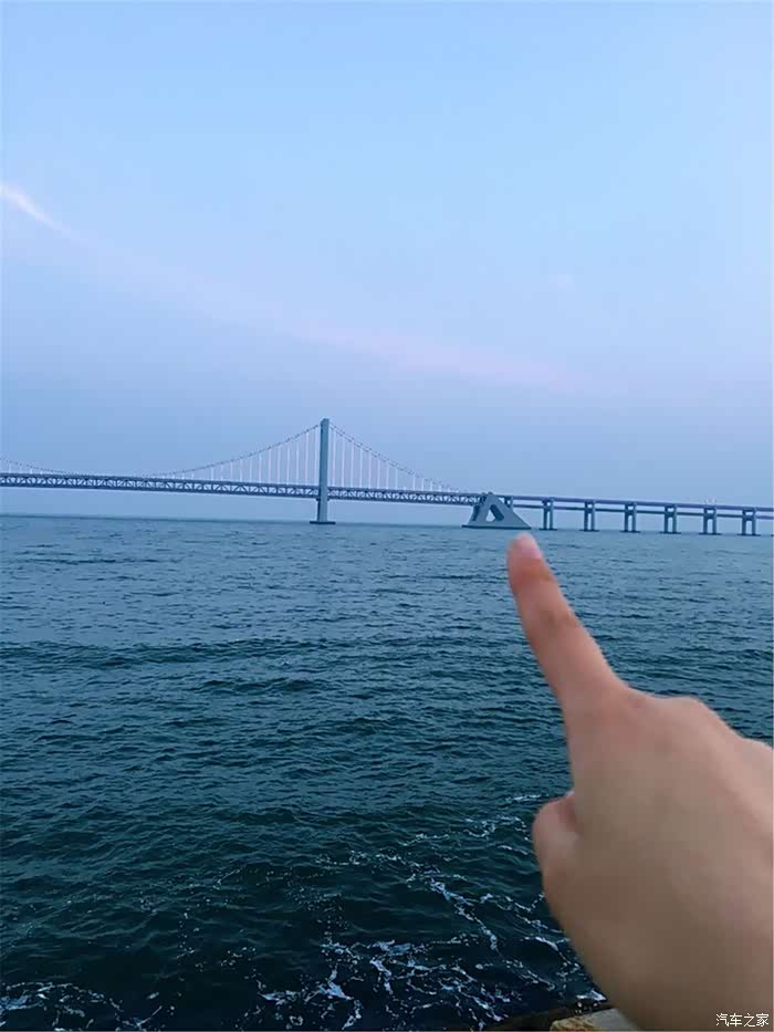 水光潋滟晴方好,忘情于大海