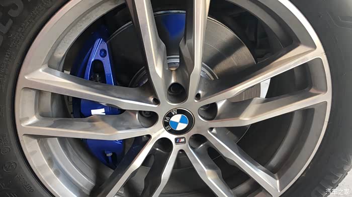 【图】tb买了套卡钳自喷漆喷上了拆车卡钳 效果还可以吧_宝马x3论坛