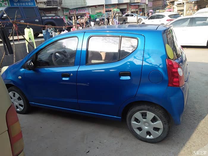 11年的奥拓大概值多少钱