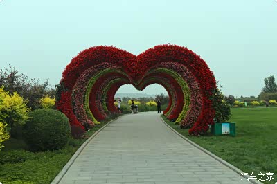 开着我的大k游览鸽子窝公园,鸽子代表和平_北京_手机汽车之家