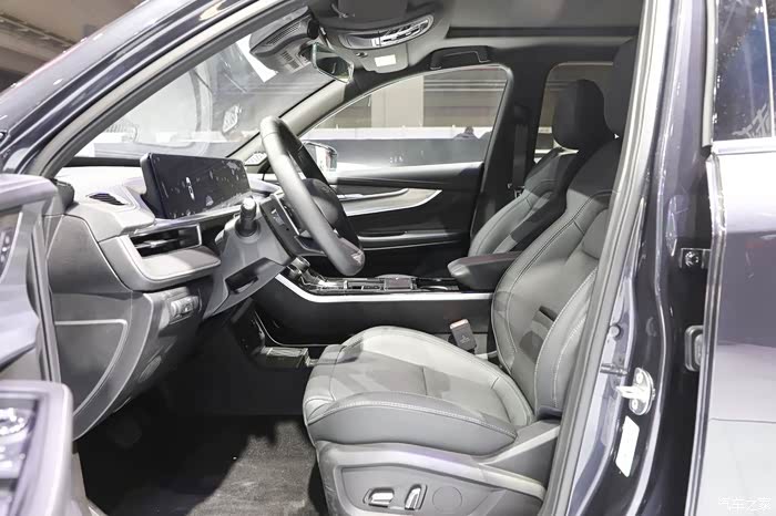 【汽车之家16岁生日快乐】星途lx凡尔赛版内饰分享