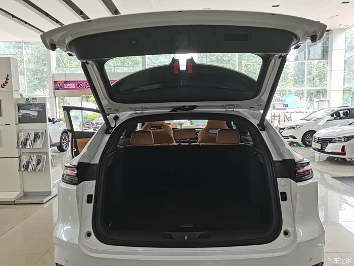 国产长安unik中型suv