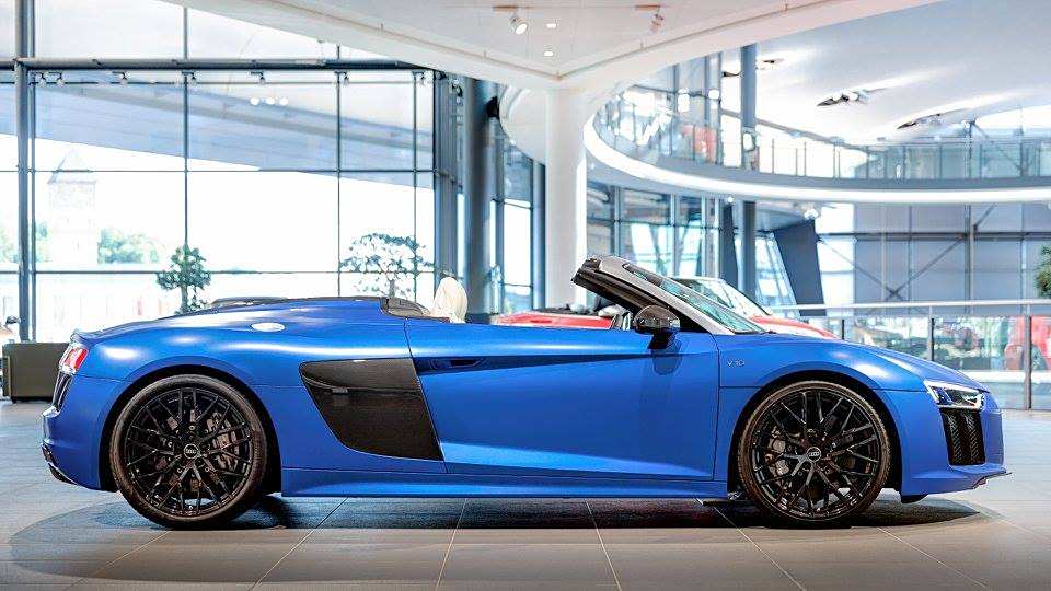 奧迪r8 spyder ,搭載 5.2l v10引擎.