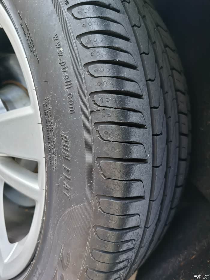 转4条225/50/17的倍耐力p7防爆胎