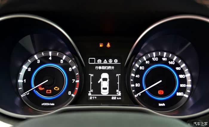 太上档次了,同级国产车大部分都配上了液晶仪表盘