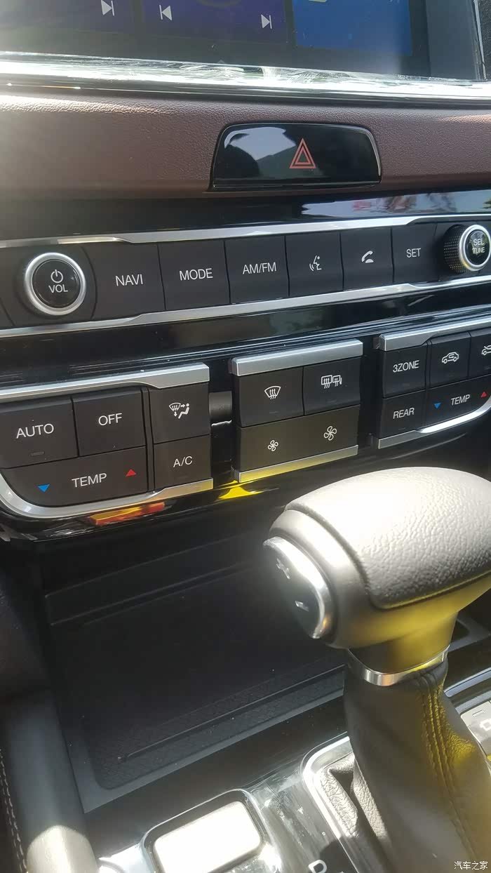 空调,新车凉,等有时间去看看,论坛里好说新车漏氟,可能我的中招,做工