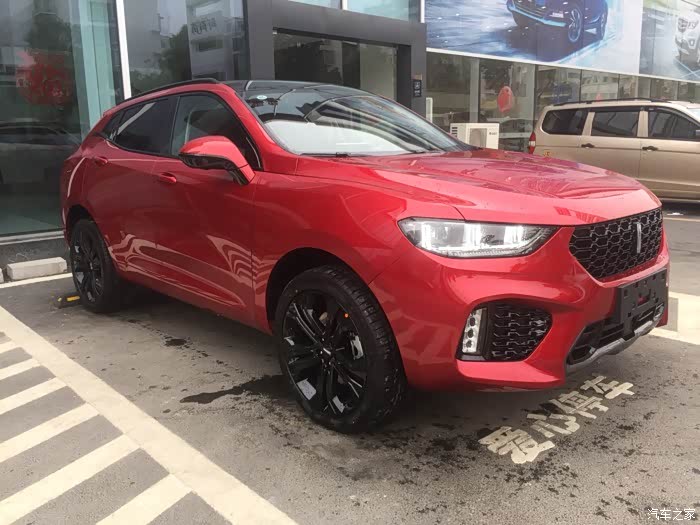 十万分之一长城wey派汽车vv5美女车主用车感受