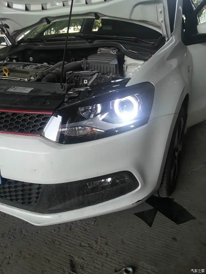 透镜及单u日行灯安装效果)14款polo改大灯求教_polo论坛_汽车之家论坛