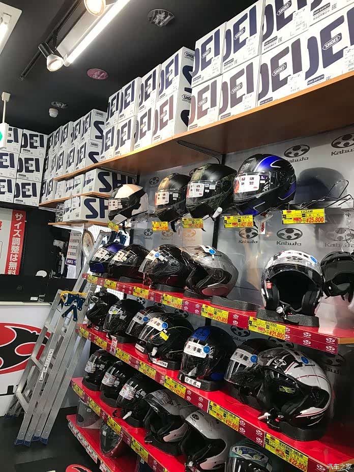 探寻日本福冈naps连锁摩托车用品店