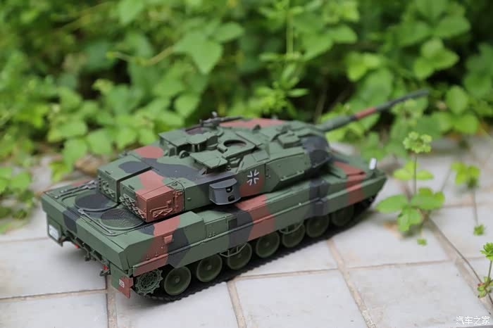六一快乐豹2a6坦克模型