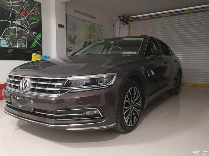 哪位大神有辉昂檀香棕这个颜色的照片呀?