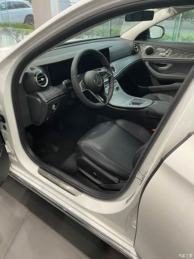 【图】立标黑内饰到底有几种木饰可以选择?_奔驰e级论坛_汽车之家论坛