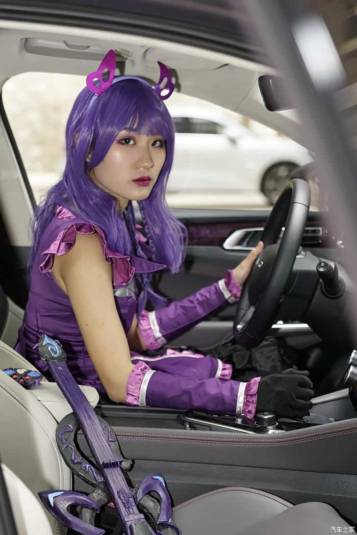 帮助别人是快乐的根本意义学妹cosplay严莉莉