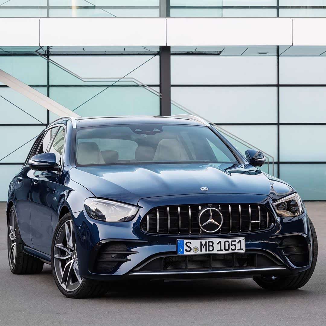 奔驰新款e53四门轿车/旅行车,凶狠劲少很多