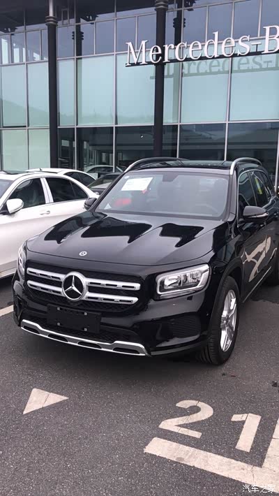 喜提奔驰glb180动感版