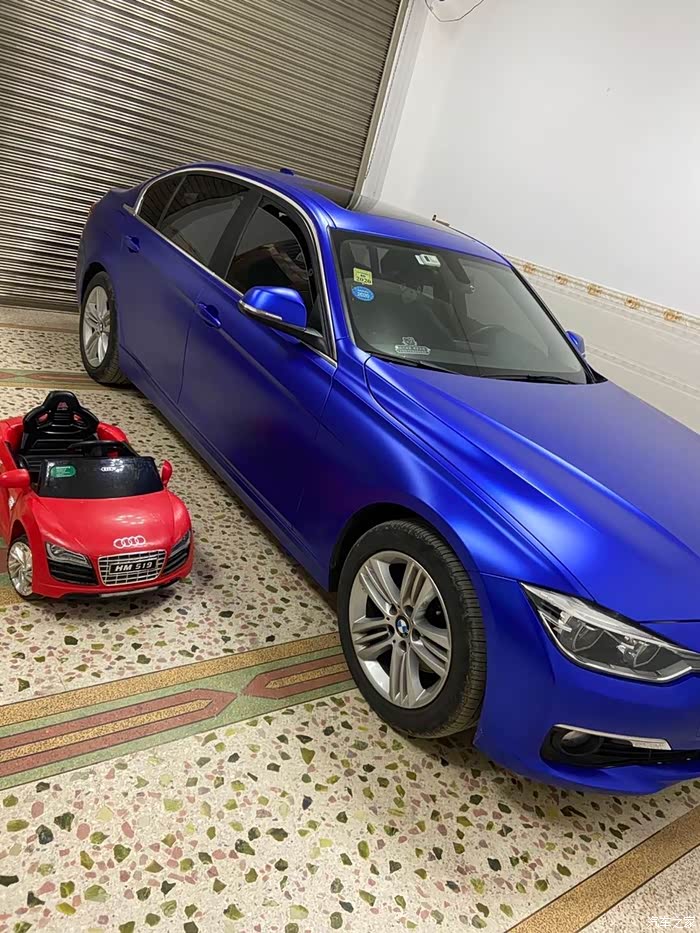 蓝色车衣配什么轮毂好看