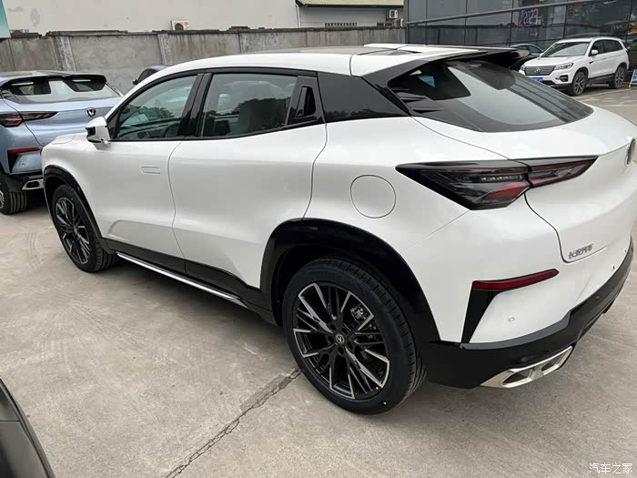 【图】unit 白色 外观变化_长安uni-t论坛_汽车之家论坛