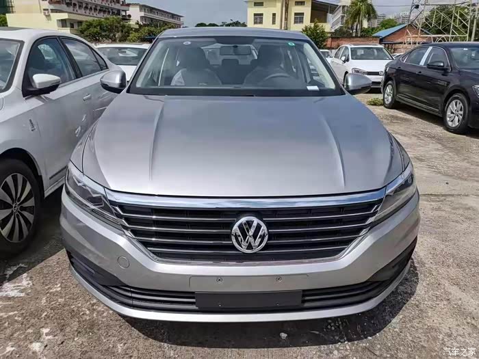 简单的提车作业 朗逸p锋芒银