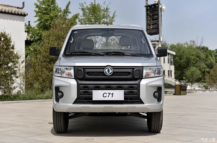 2,领先产品实力 多项优惠政策,快到店品鉴东风小康c71/c72