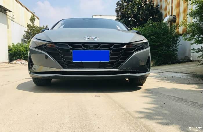 来吧展示第七代伊兰特