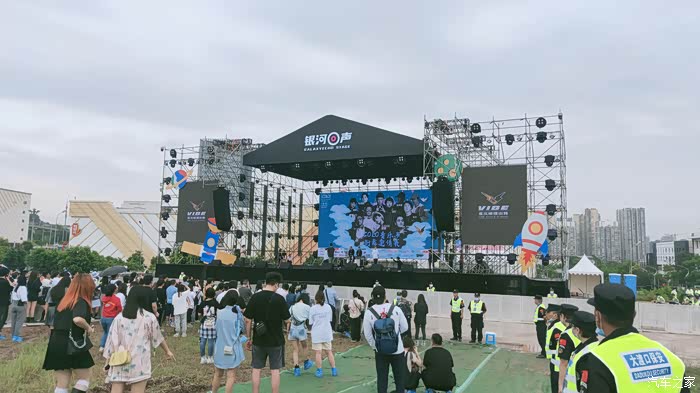 colo音乐节,跟着evo去感受潮酷的嘻场哈音乐现场(上)