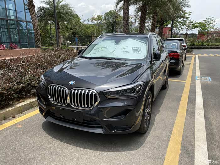 在阳光下就是灰色!_宝马x1论坛_汽车之家论坛