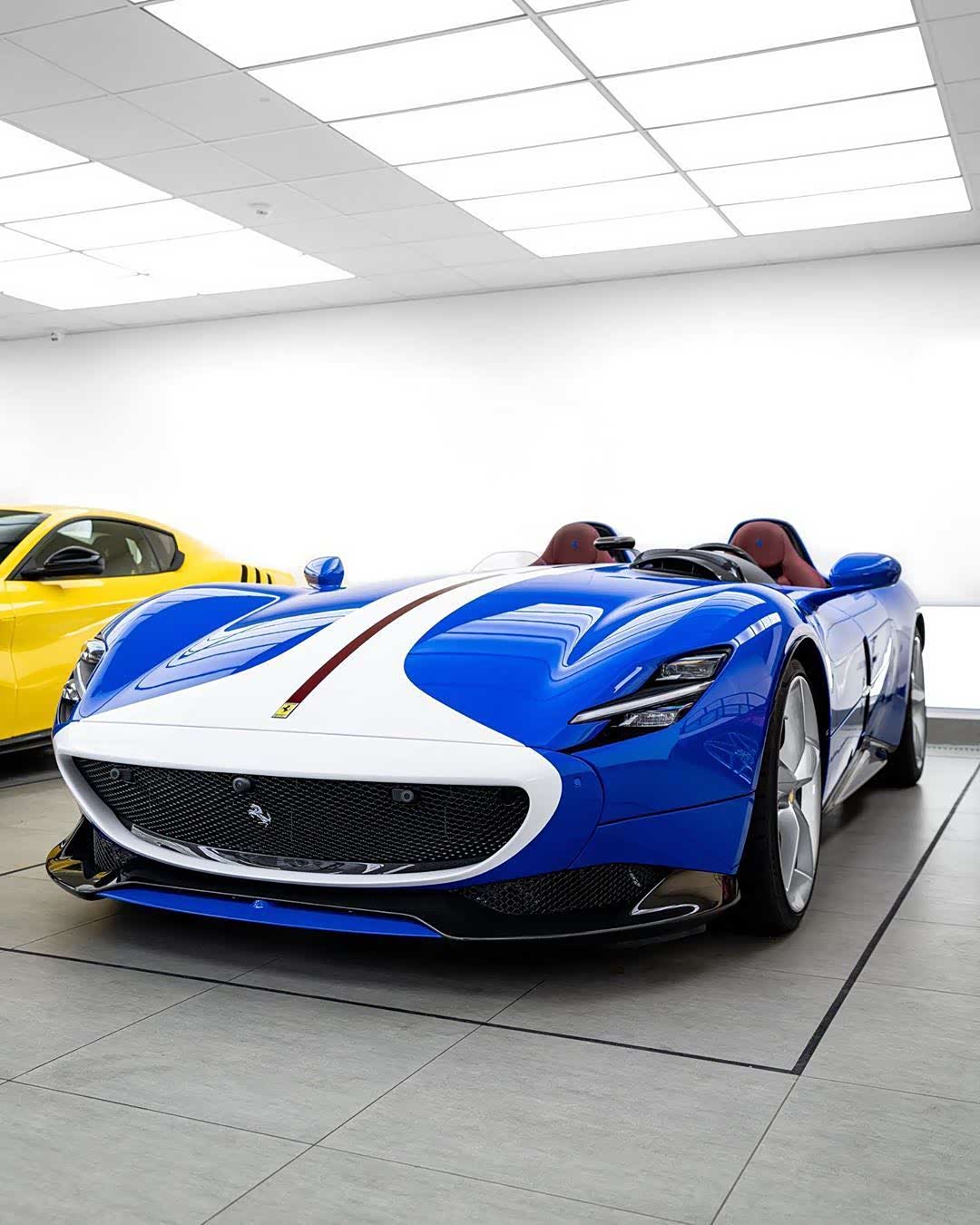 图 ferrari monza sp2这造型好像鲨鱼