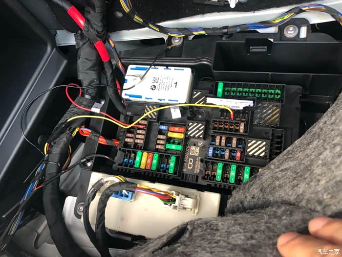 19款行车记录仪接线图