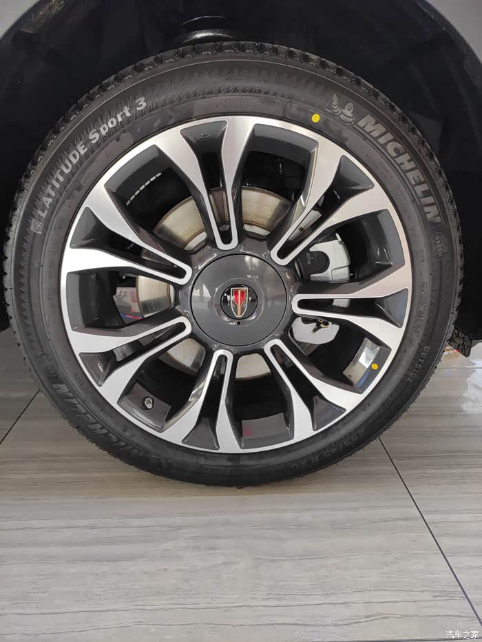 【爱车就来拍】我与红旗hs5的完美邂逅