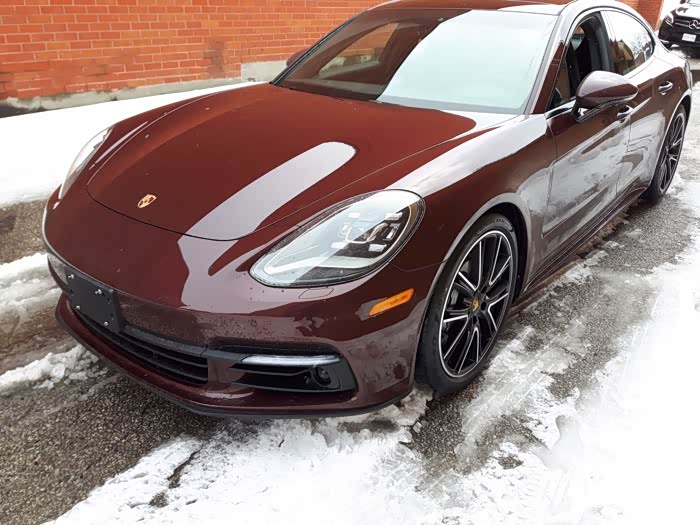 勃艮第红这颜色在中国实属少见了吧