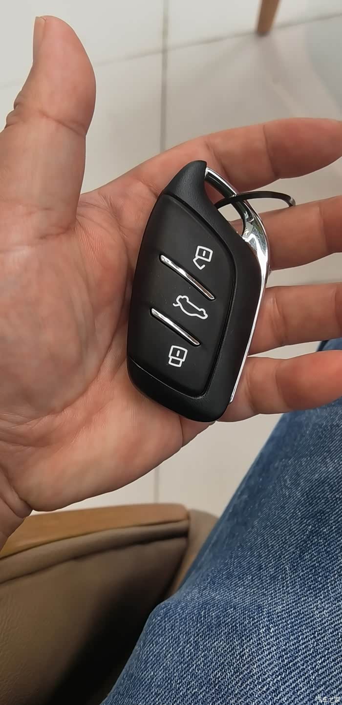 经过20天的等待终于提车了