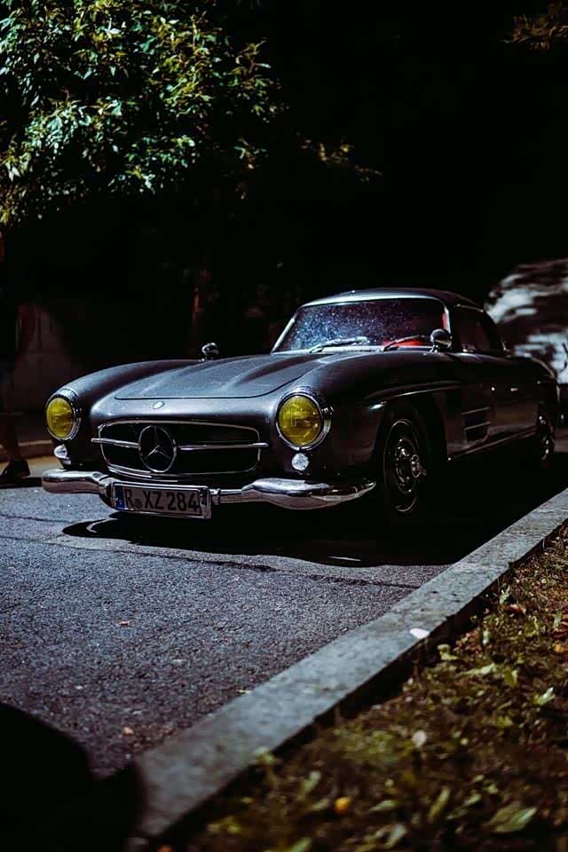 300sl 奔驰史上最经典的车型之一