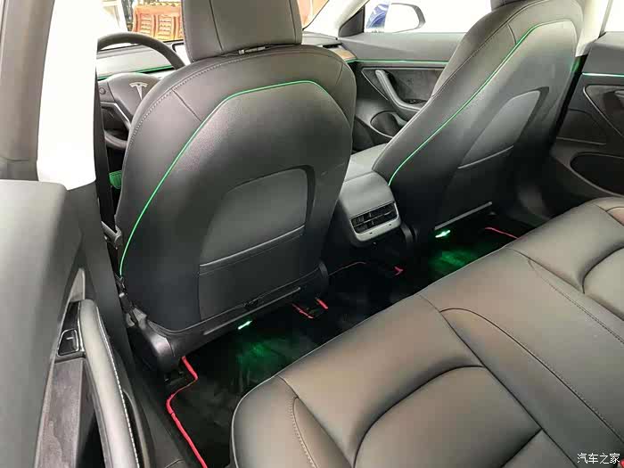 特斯拉model364色氛围灯