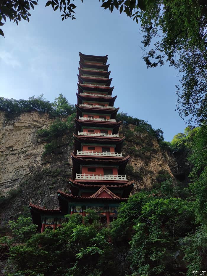 多彩六月平山县银河洞景区五彩缤纷