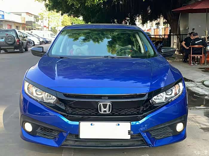 蓝色的思域有种别样的风情!