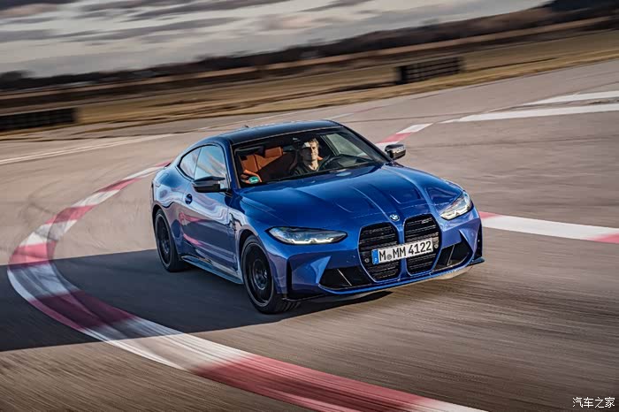 宝马g82m4雷霆版波尔蒂芒蓝