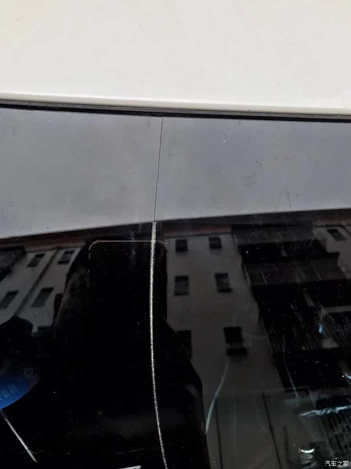 【图】丰田皇冠前风挡玻璃正常行驶开裂_皇冠论坛_汽车之家论坛