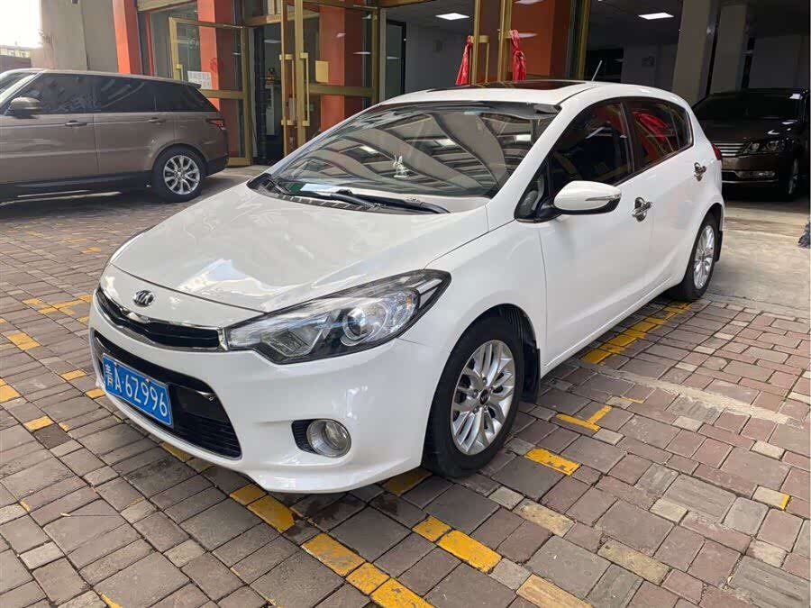 起亚k3s两厢整车看上去还是很不错的