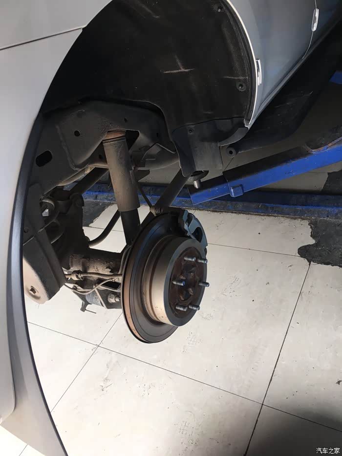新购置撼路者专用进金麒麟刹车片感受