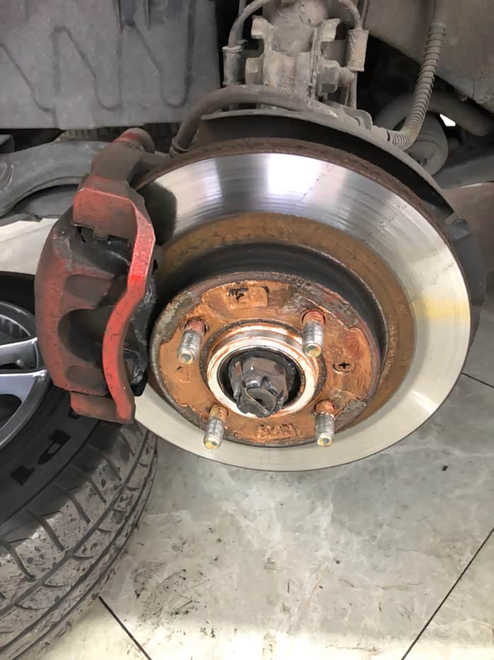 老雅换前后刹车盘