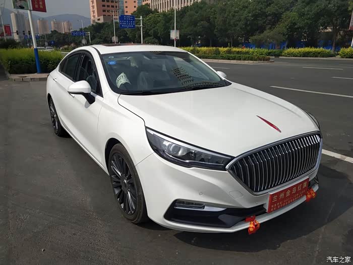 2019款白色红旗h5韵动车主评价