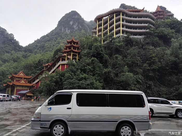 广西南宁03年丰田海狮