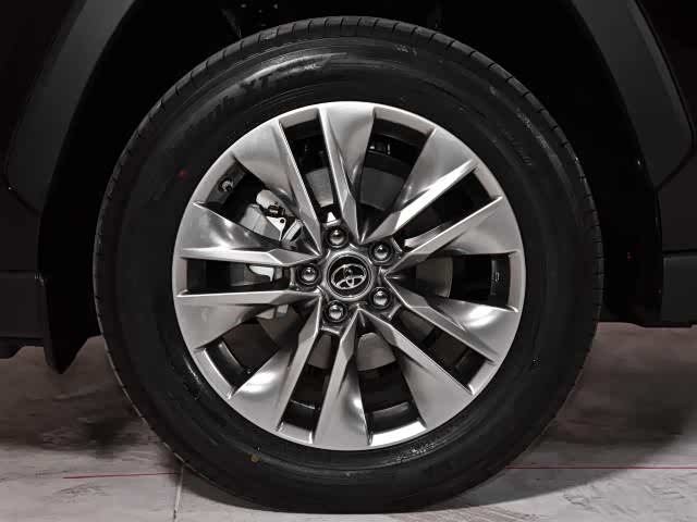 威兰达换装全新造型轮毂时尚帅气动感十足