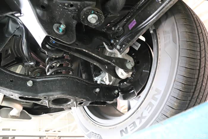 途胜l车主带你一起了解车辆底盘