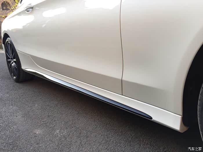 【改装真的会中毒】再次折腾c63s coupe原厂亮黑侧裙