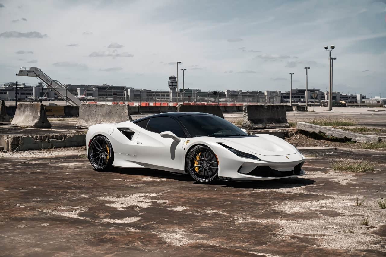 【图】白色车身的f8更为优雅._法拉利f8论坛_汽车之家论坛